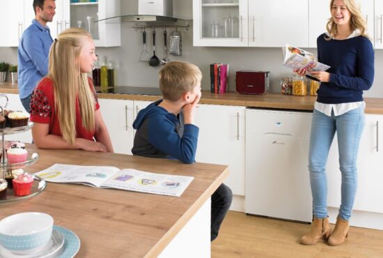 Worcester Greenstar Heatslave II Oil Family Lifestyle Insitu Kitchen 2